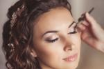 DIY svatební make-up Svatební make-up a účes